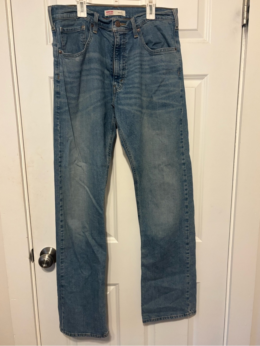 Signature by Levi Strauss Men’s Light Blue Straight Jeans